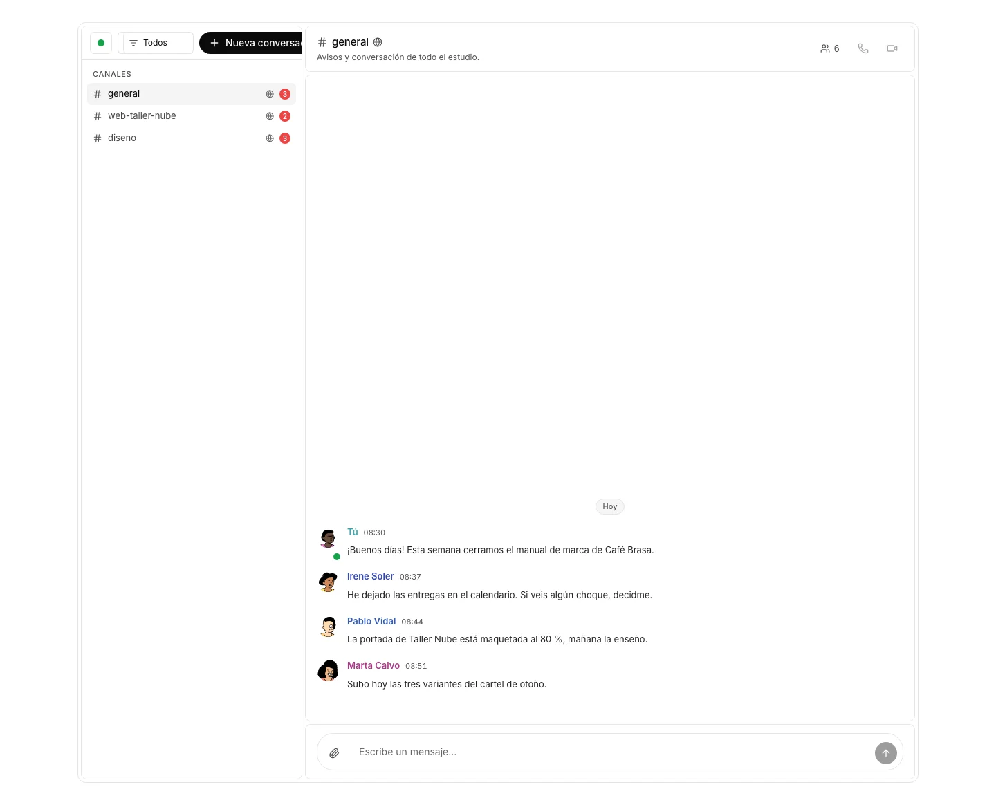 La app Mensajes con la lista de conversaciones y un hilo abierto.